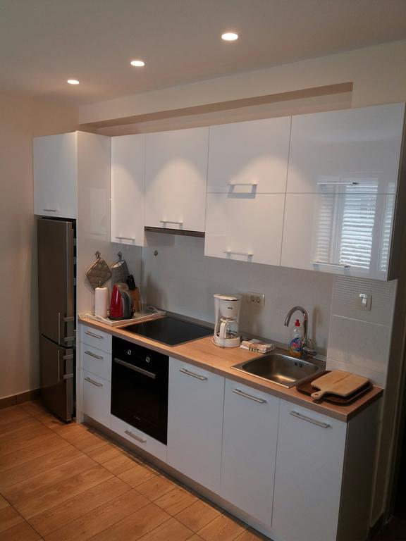 Apartment Maria Banjol エクステリア 写真